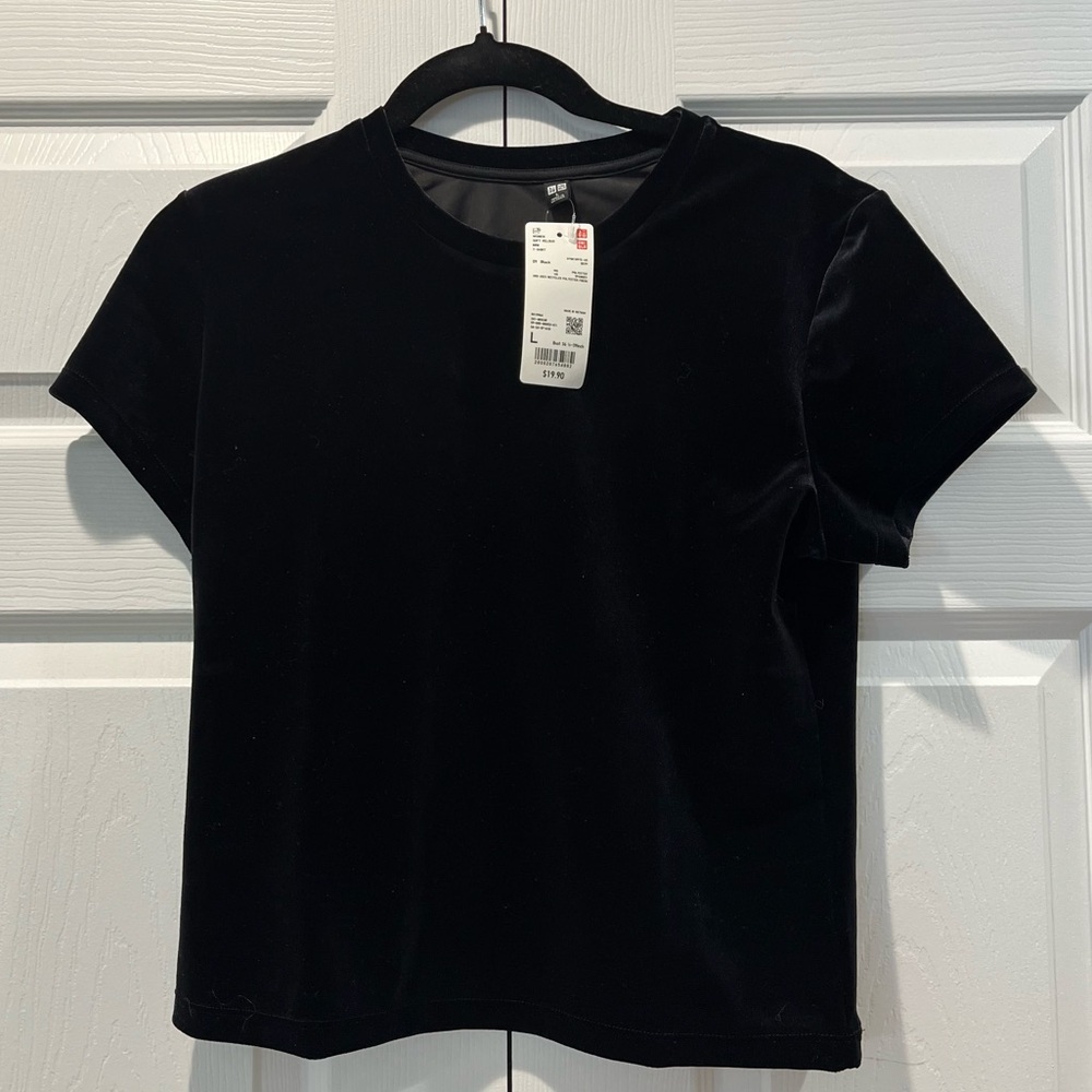 UNIQLO Soft Velour Mini T-Shirt – Black (Size L) – NWT